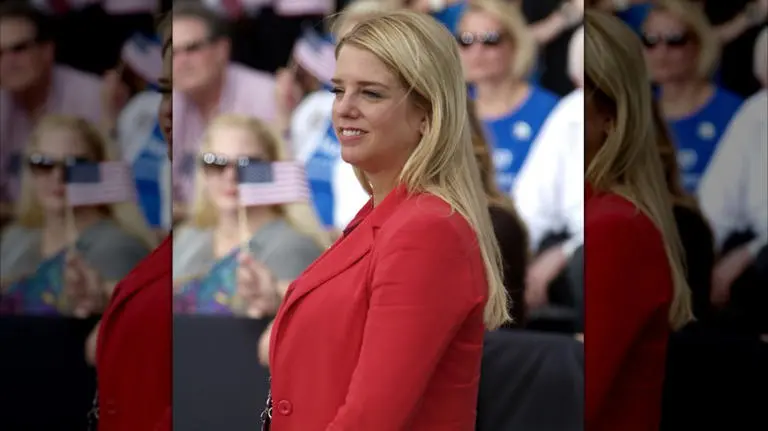 Was Pam Bondi Weight Loss Natural